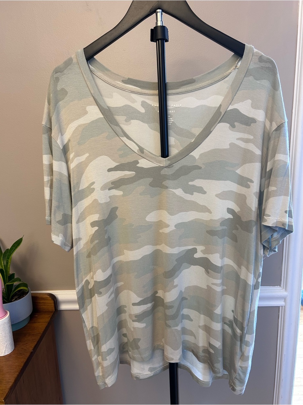 American Eagle Outfitters Sage & Cream Camo V-Neck Tee